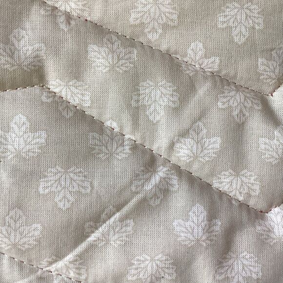 Hand Crafted Tulip Tango Quilt - Picture 11 of 16